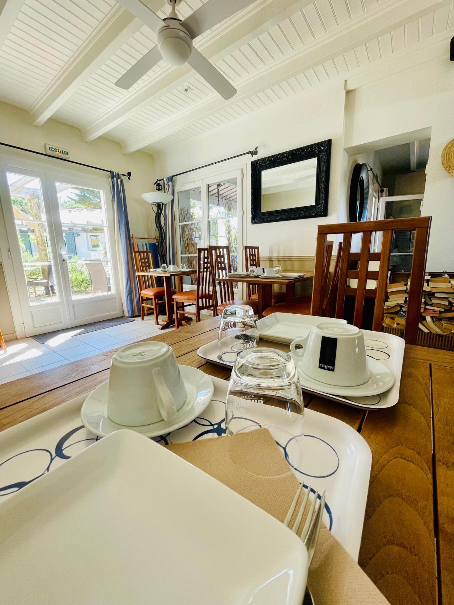 La Villa - Hotel Bien Etre Le Bois-Plage-en-Ré Екстериор снимка